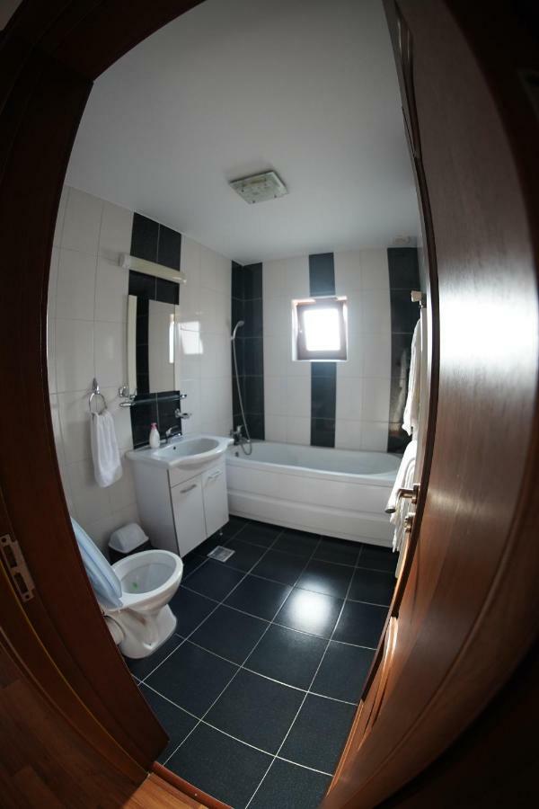 Vila Trandafir Constanta Luaran gambar