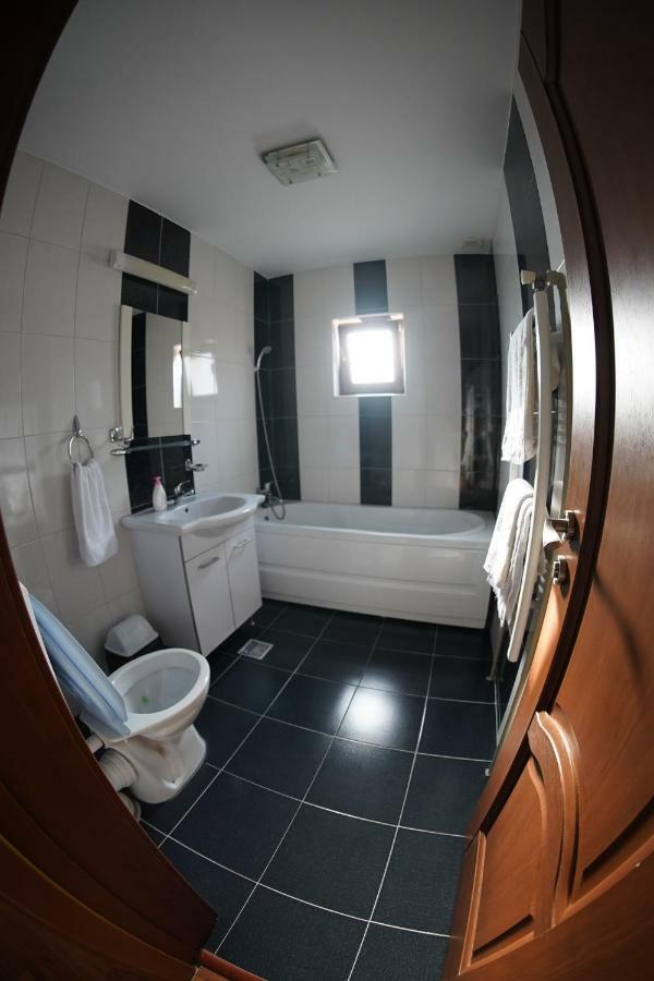 Vila Trandafir Constanta Luaran gambar