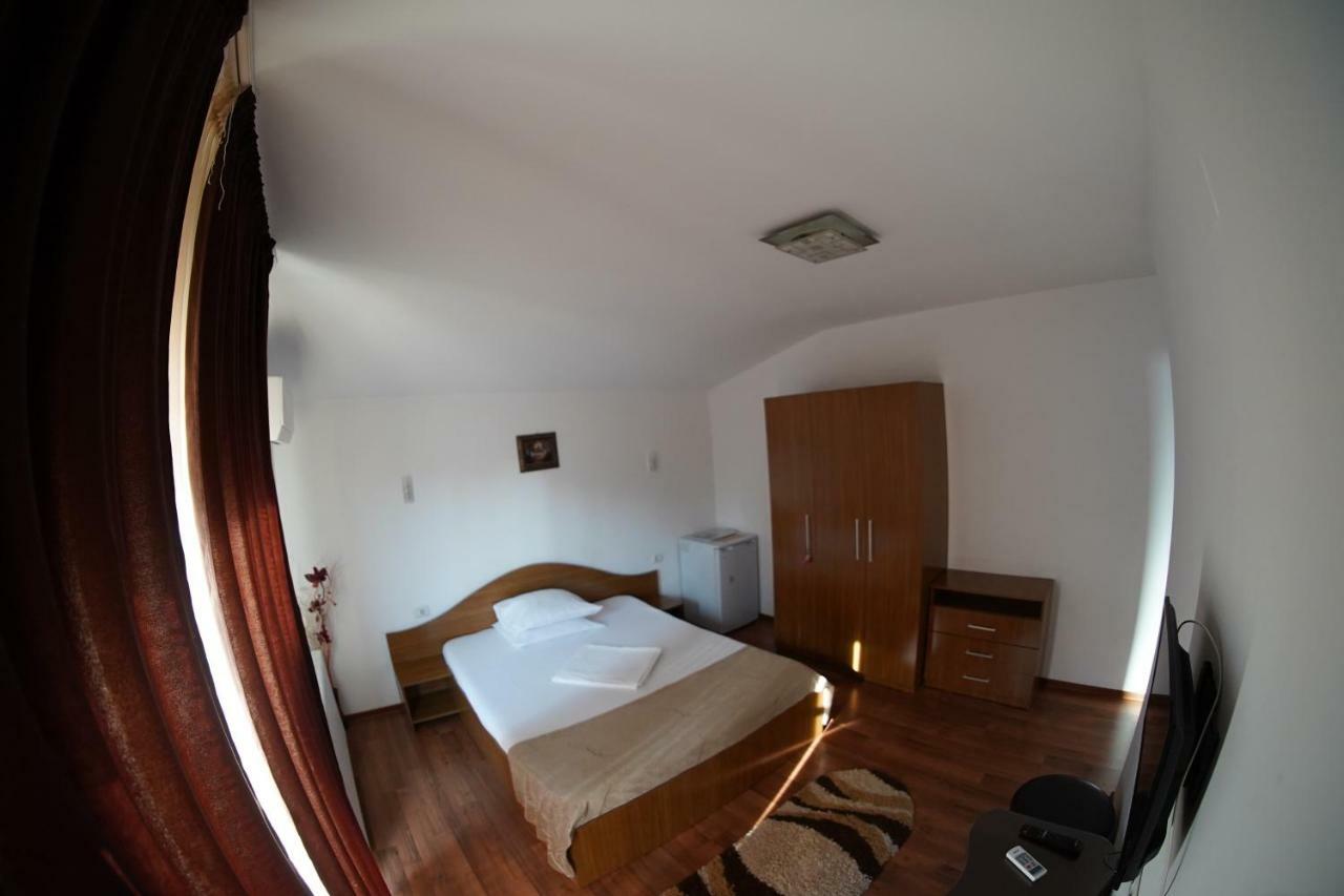 Vila Trandafir Constanta Luaran gambar