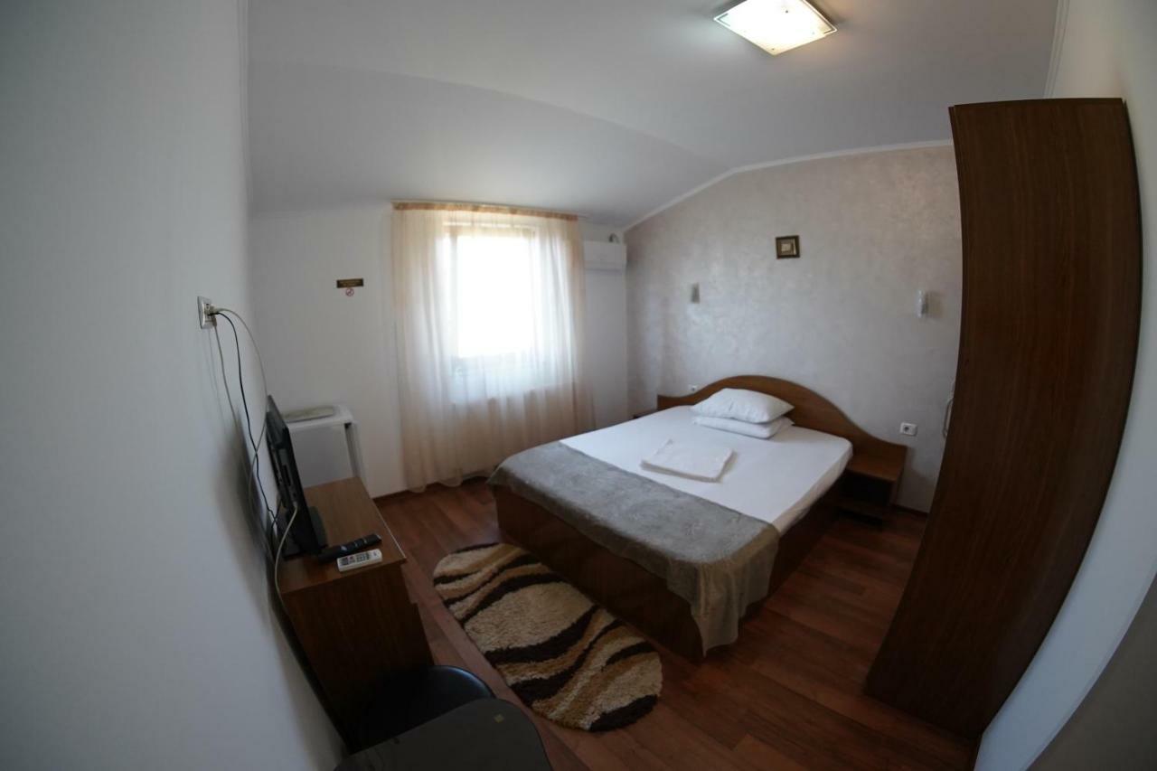 Vila Trandafir Constanta Luaran gambar