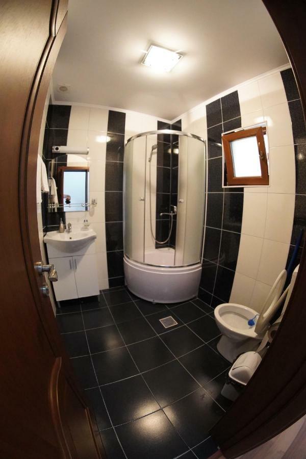 Vila Trandafir Constanta Luaran gambar