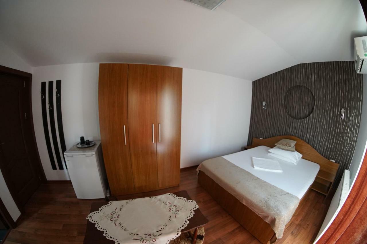 Vila Trandafir Constanta Luaran gambar