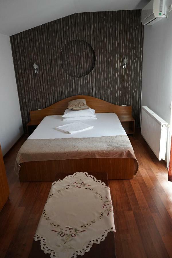 Vila Trandafir Constanta Luaran gambar